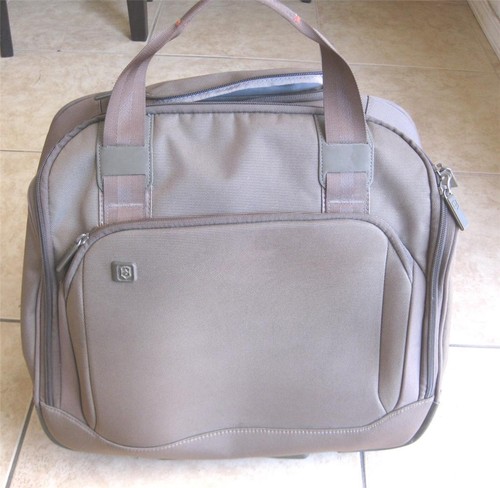 Wheeled cabin carry - wheeled, on
